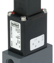 VÁLVULA SOLENOIDE DE 22 VÍAS DE PVC PARA MEDIOS AGRESIVOS BURKERT TIPO 0121